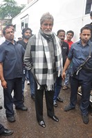 Stars at Kalyan Jewellers Add